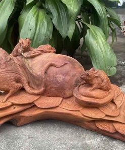 Tượng chuột kéo bao tiền gỗ hương Việt TCG12 3 Tượng chuột kéo bao tiền gỗ hương Việt TCG12