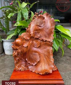 Tượng cá xiêm gỗ hương Việt kèm kỷ TCC02