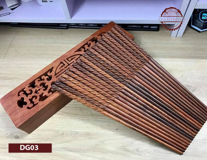 Bộ đũa đầu xoắn kèm hộp gỗ trắc đỏ DG03 4 Bộ đũa đầu xoắn kèm hộp trắc đỏ DG03