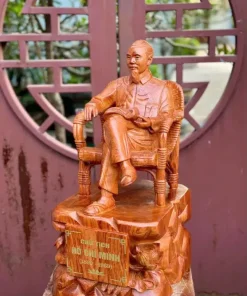 Tượng Bác Hồ Ngồi Đọc Sách Gỗ Hương TBH06
