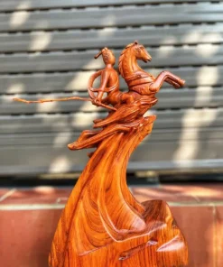 Tượng Thánh Gióng Để Bàn Gỗ Hương Liền Khối Cực Đẹp TTG04