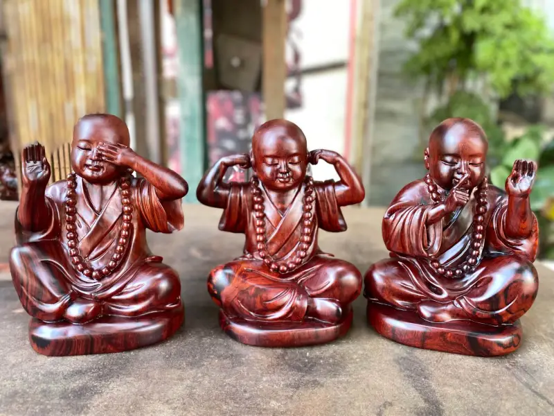 Tượng Chú Tiểu Tam Không Gỗ Cẩm TCT06 4 Tượng Chú Tiểu Tam Không Gỗ Cẩm TCT06