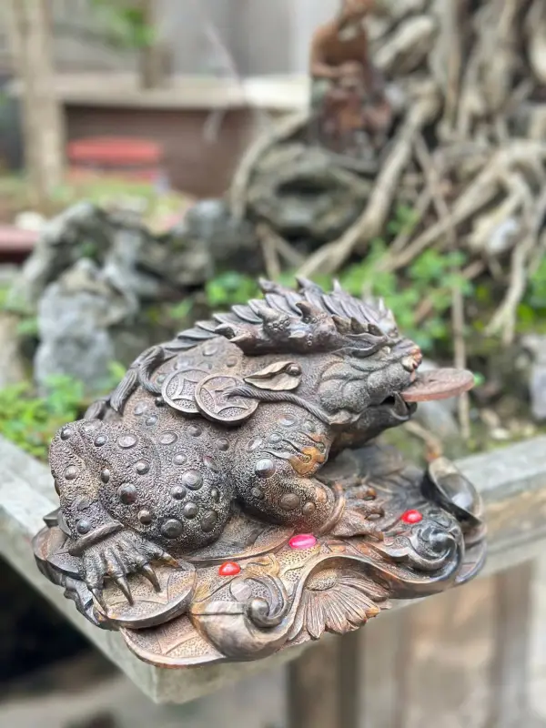 Tượng Cóc Thiềm Thừ Hóa Long Gỗ Trắc Đục Kỹ TCNT09 8 Tượng Cóc Thiềm Thừ Hóa Long Gỗ Trắc Đục Kỹ TCNT09